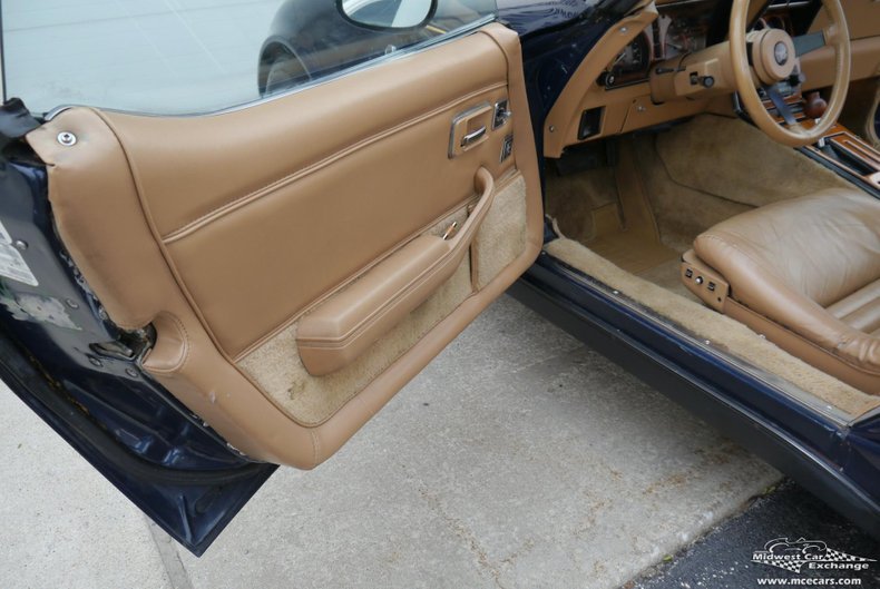 1981 chevrolet corvette coupe