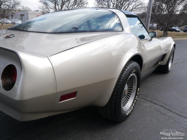 1982 chevrolet corvette collector edition