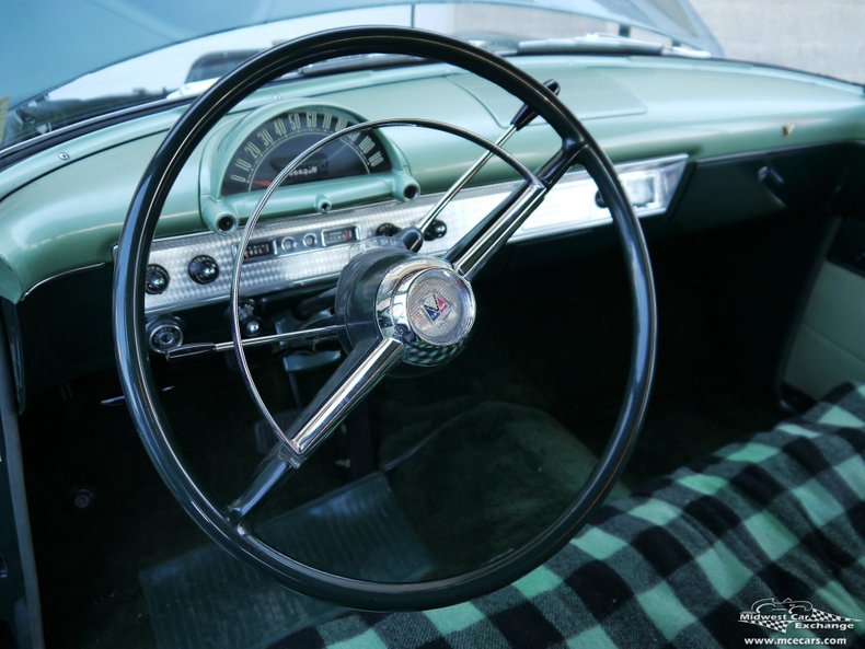 1954 ford crestline fordor