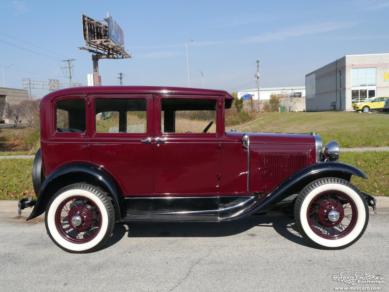 1930 ford model a deluxe fordor town sedan
