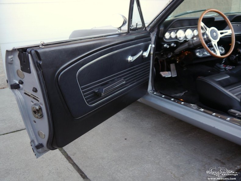 1966 ford mustang convertible