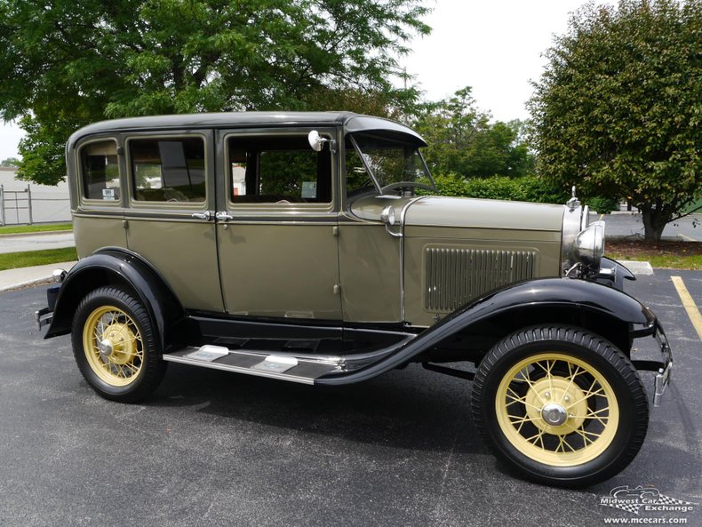 1930 ford town sedan fordor model 155d