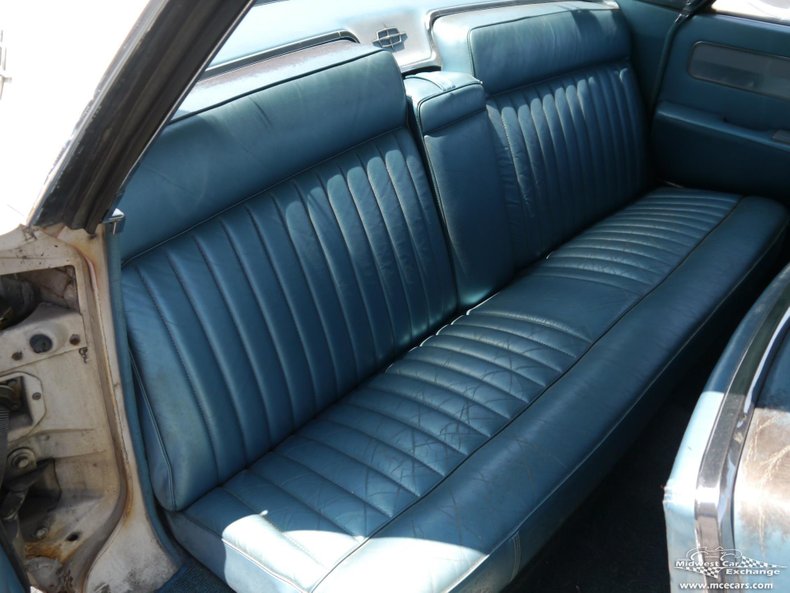 1961 lincoln continental 4 door sedan