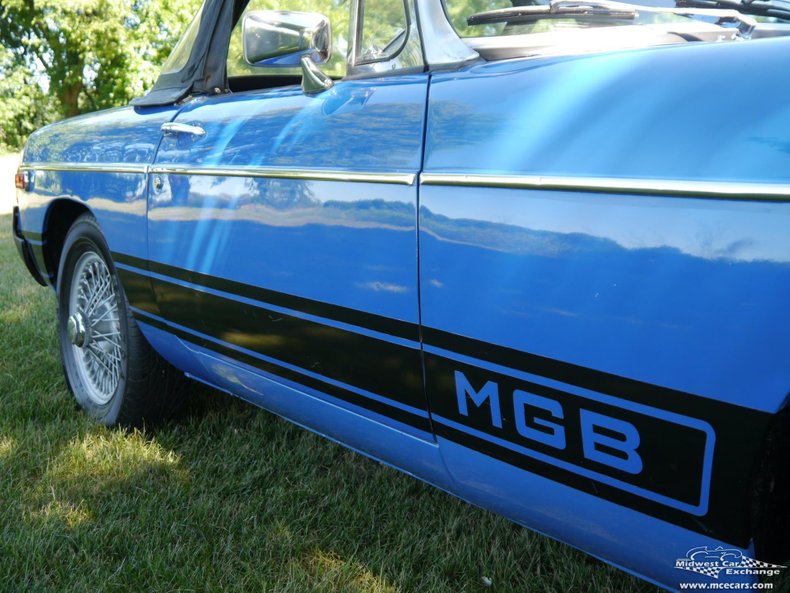 1976 mg b roadster