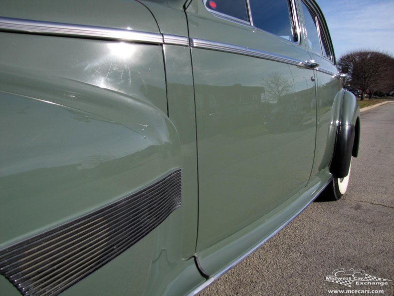 1940 oldsmobile series 90 custom cruiser 4 door