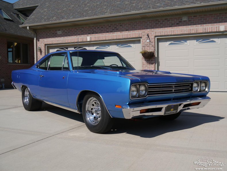 1969 plymouth roadrunner hard top