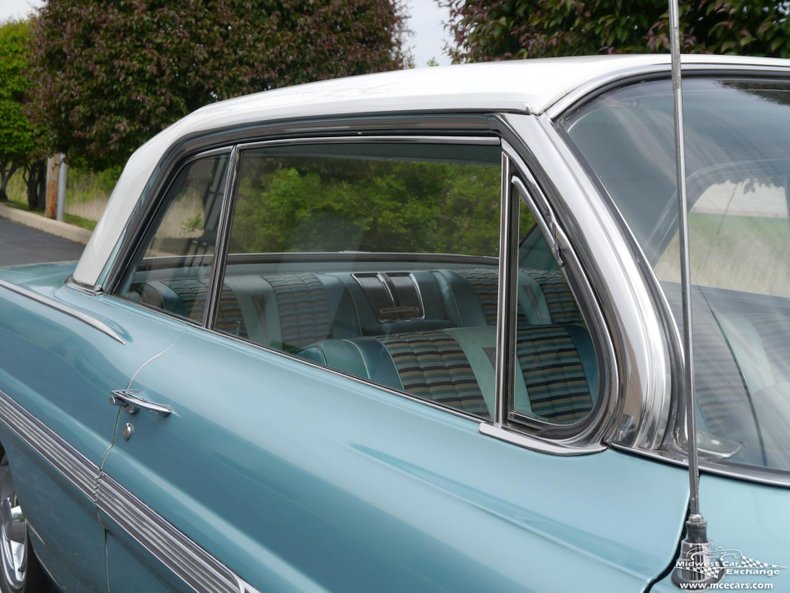 1962 pontiac bonneville 2 door hardtop