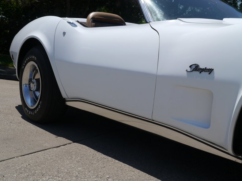 1975 chevrolet corvette convertible