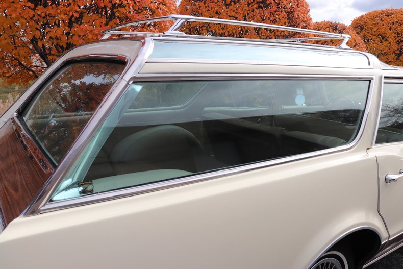 1967 oldsmobile vista cruiser