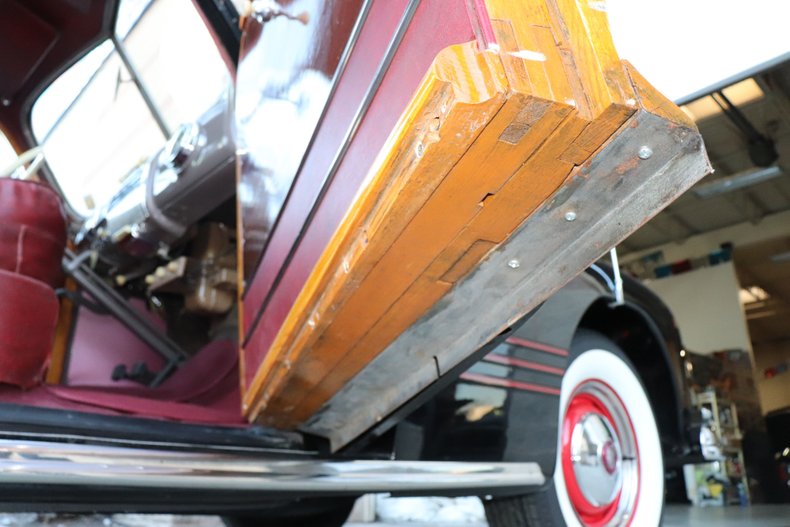 1947 pontiac streamliner woodie