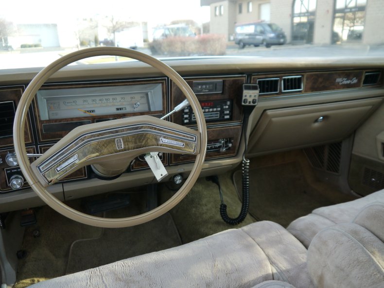 1979 lincoln town car