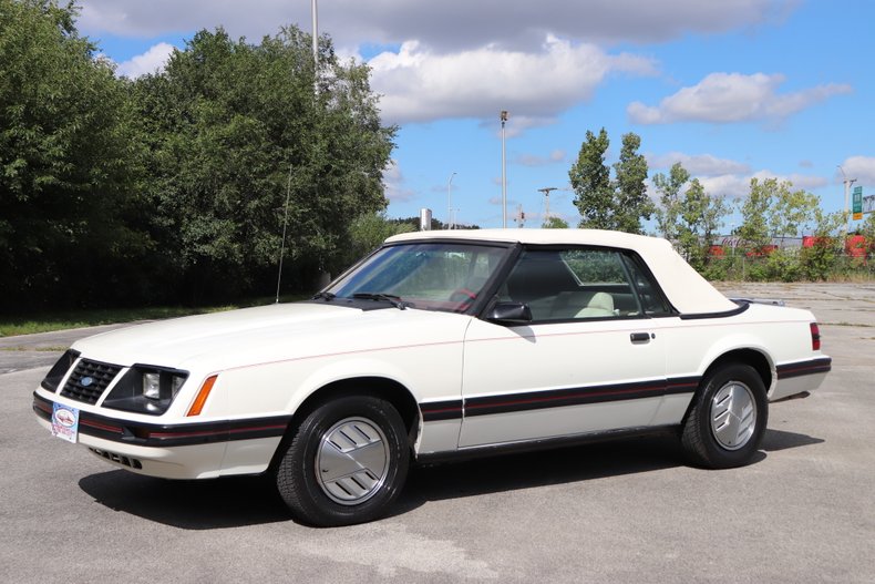 1983 ford mustang glx convertible