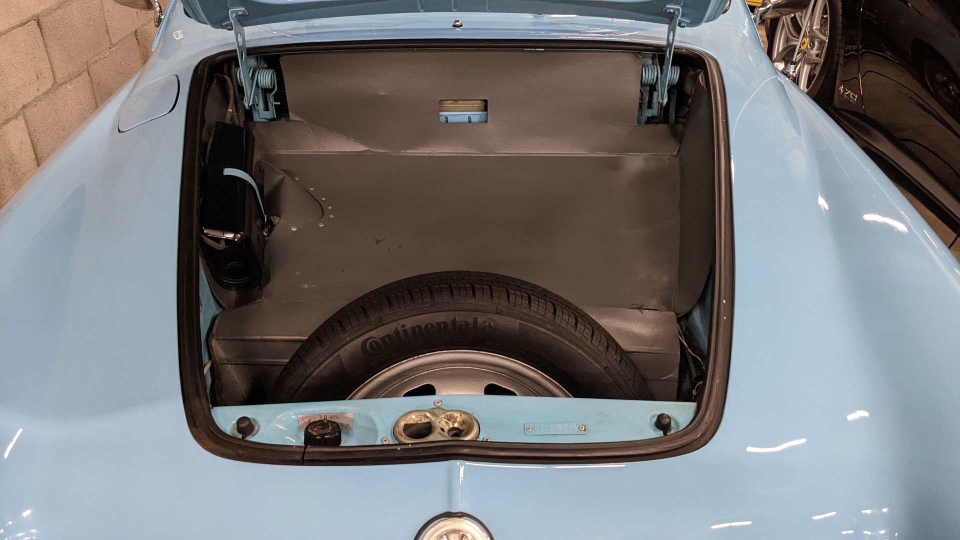 For Sale 1973 Volkswagen Karmann Ghia