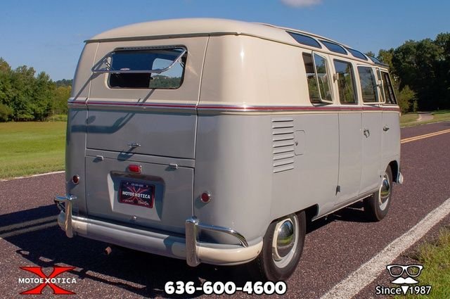 1959 Volkswagen 19-Window Bus | Motoexotica Classic Cars
