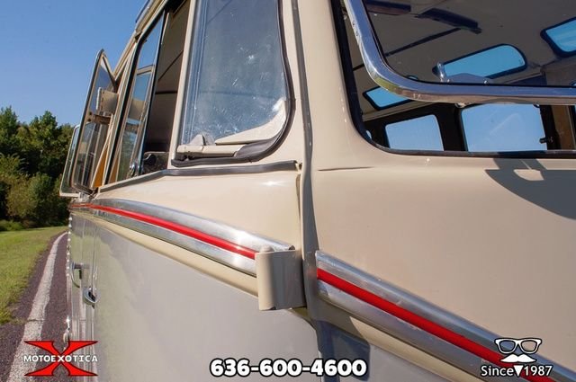 1959 Volkswagen 19-Window Bus | Motoexotica Classic Cars