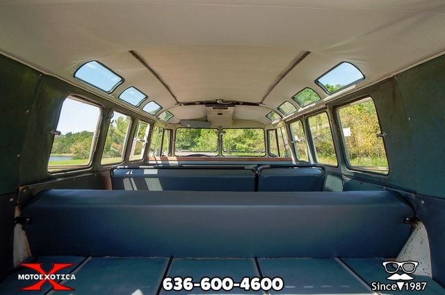 1959 Volkswagen 19-Window Bus | Motoexotica Classic Cars