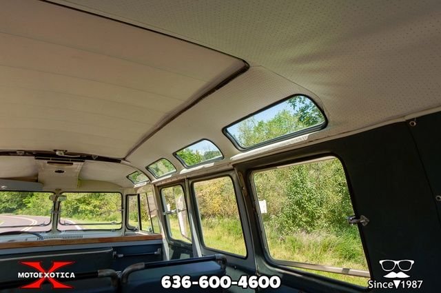 1959 Volkswagen 19-Window Bus | Motoexotica Classic Cars
