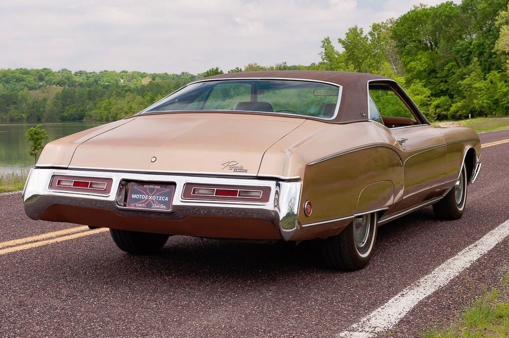 1970 Buick Riviera | MotoExotica