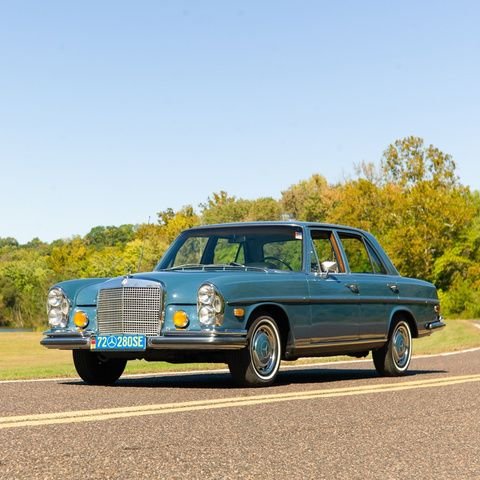 1972 Mercedes-Benz 280SE | Motoexotica Classic Cars