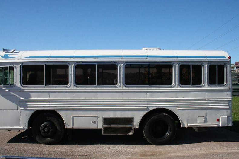 1999 Bluebird Bus | Motoexotica Classic Cars