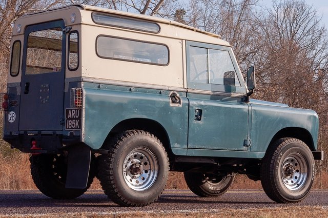 1972 Land Rover Defender | Motoexotica Classic Cars