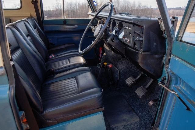 1972 Land Rover Defender | Motoexotica Classic Cars