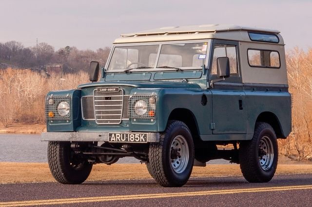 1972 Land Rover Defender | Motoexotica Classic Cars