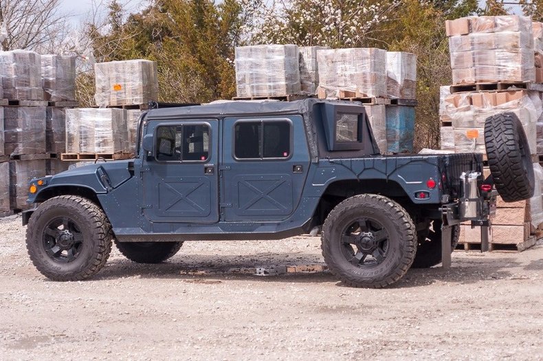 2001 Am General Hummer | Motoexotica Classic Cars