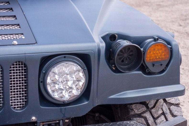 2001 Am General Hummer | Motoexotica Classic Cars