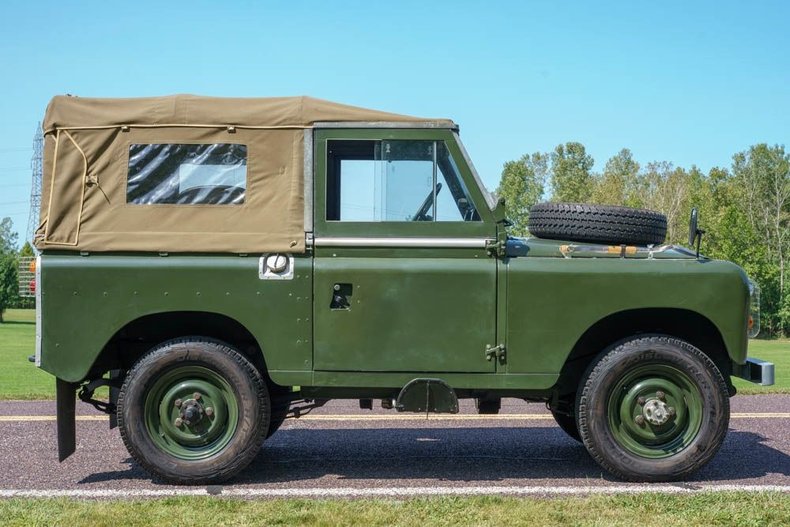 1971 Land Rover Series IIA | Motoexotica Classic Cars