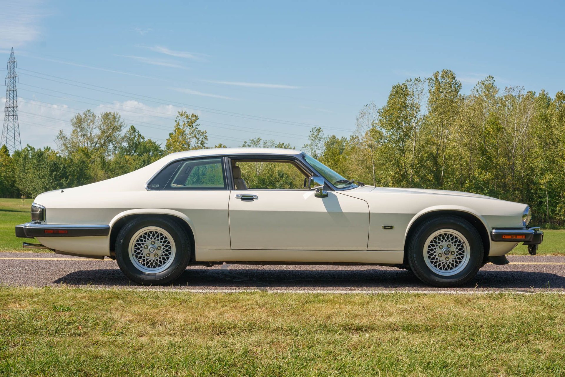 1992 Jaguar XJS | Motoexotica Classic Cars