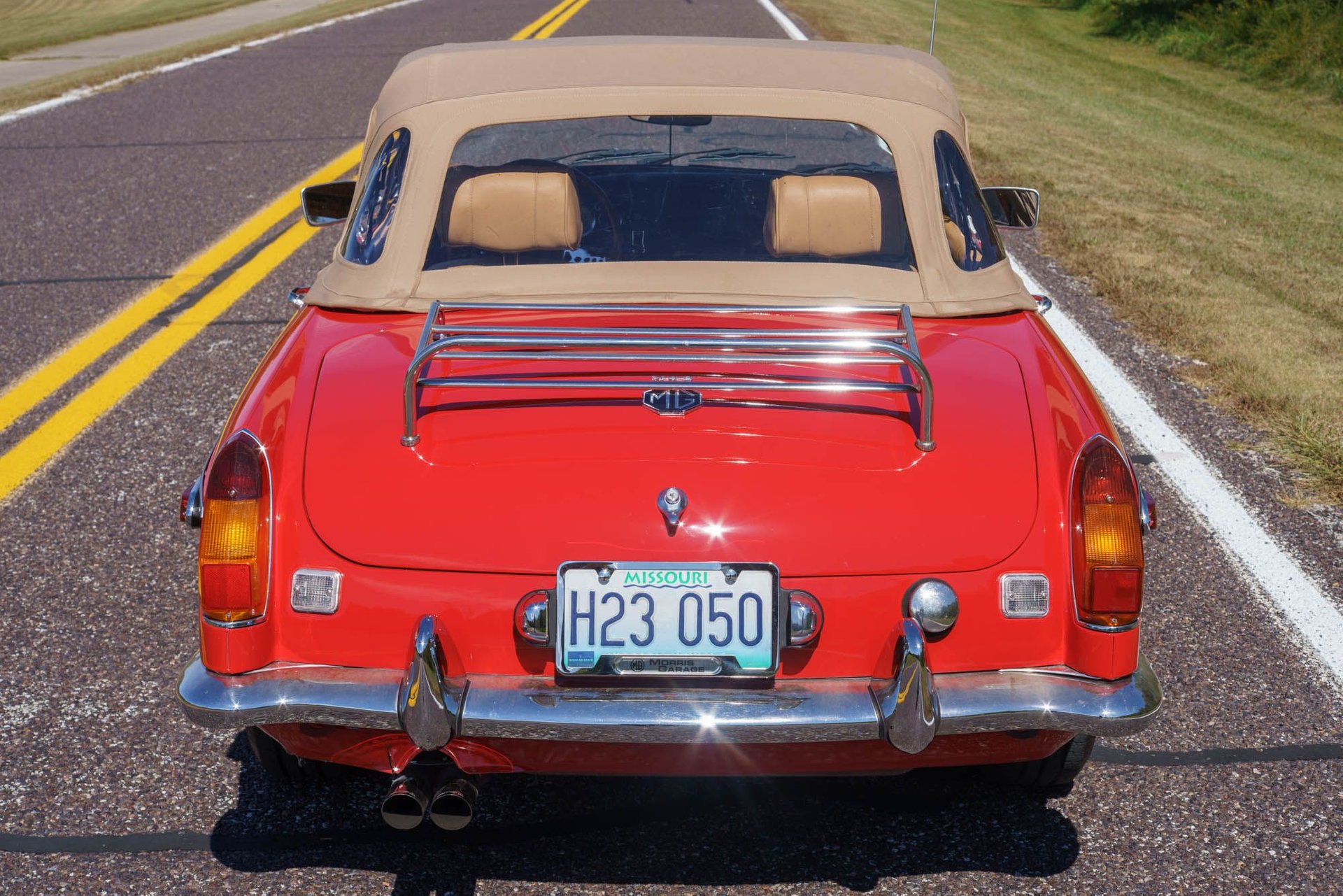 1974 MG MGB | Motoexotica Classic Cars