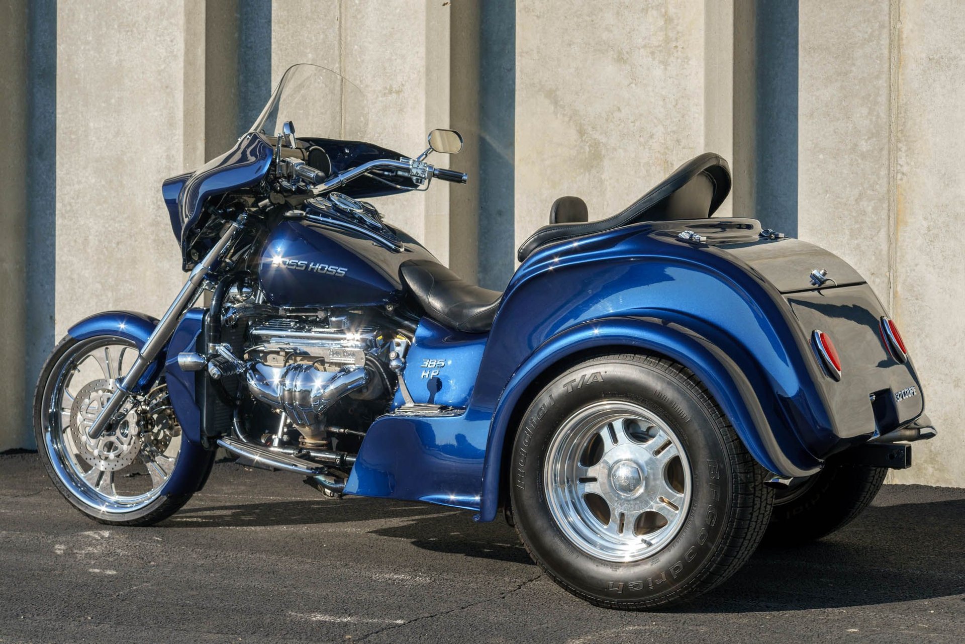 2006 Boss Hoss '32 Coupe Trike | Motoexotica Classic Cars