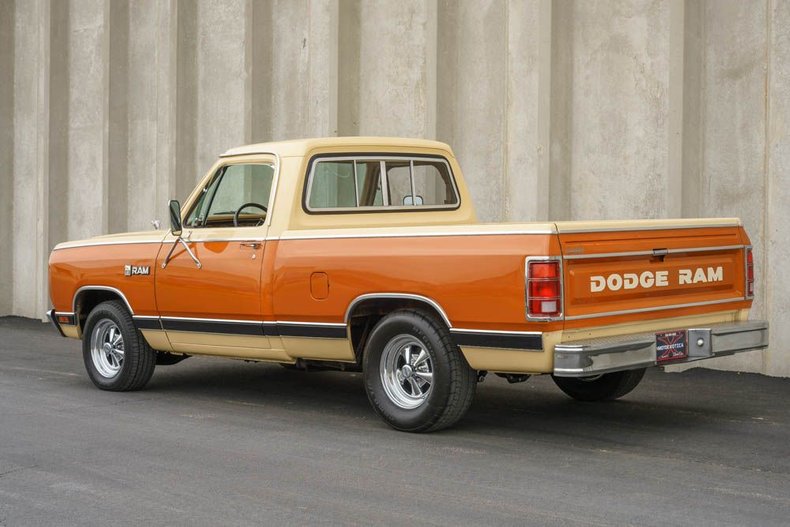 1981 Dodge D150 Royal Half-ton 5