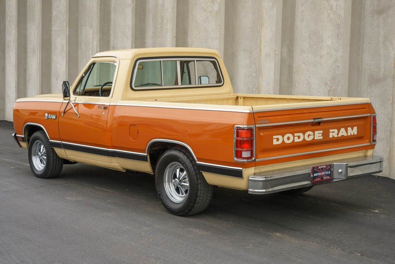 1981 Dodge D150 Royal Half-ton 31