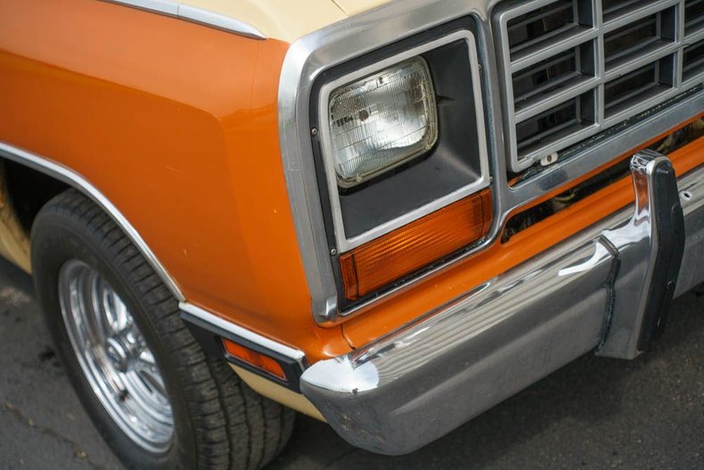 1981 Dodge D150 Royal Half-ton 45