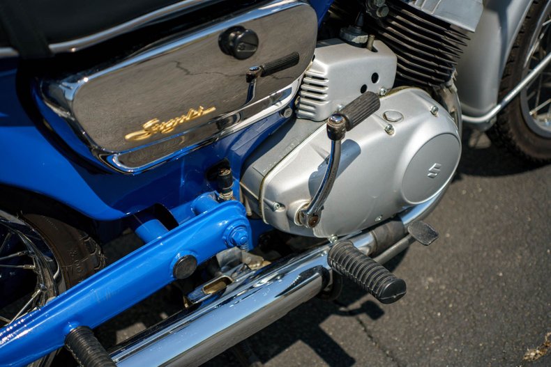 1965 Suzuki Hustler Motorcycle 32