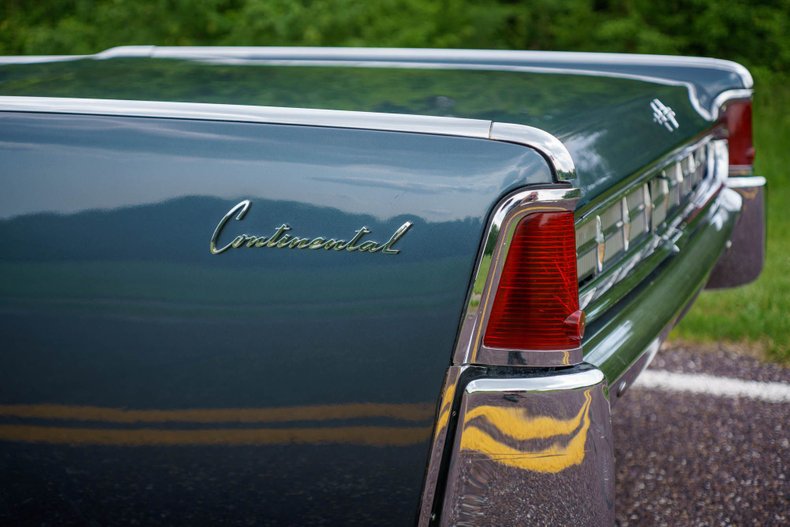 1963 Lincoln Continental 9