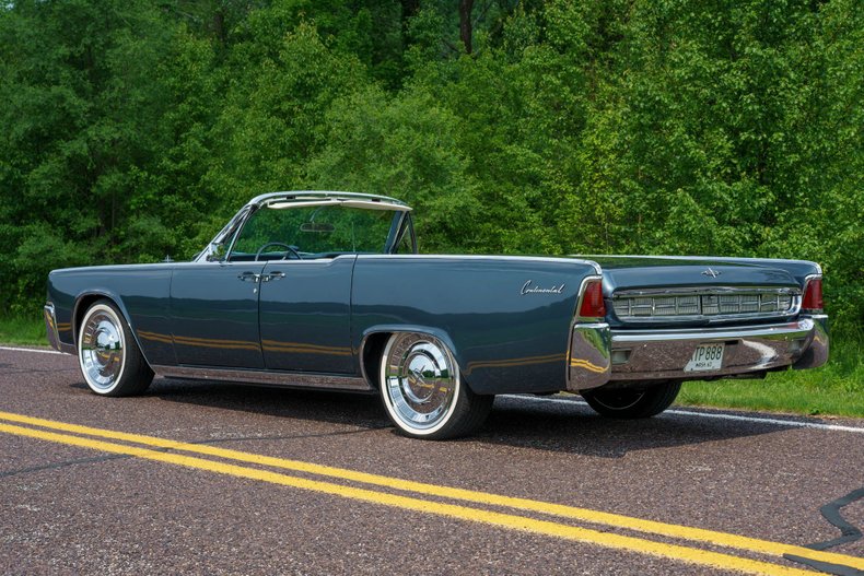 1963 Lincoln Continental 32