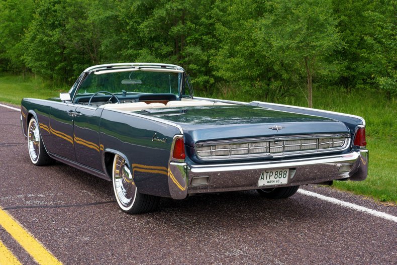 1963 Lincoln Continental 31