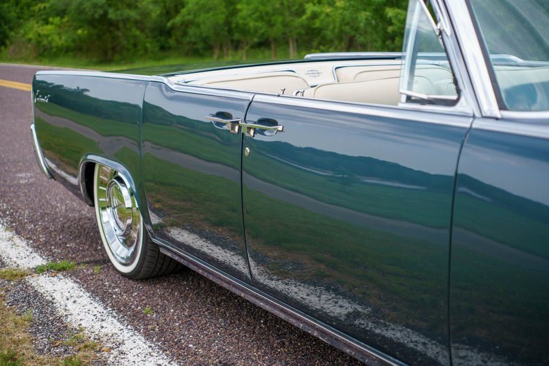 1963 Lincoln Continental 71