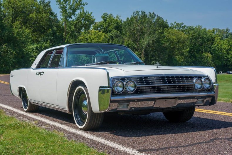 1962 Lincoln Continental | Motoexotica Classic Cars