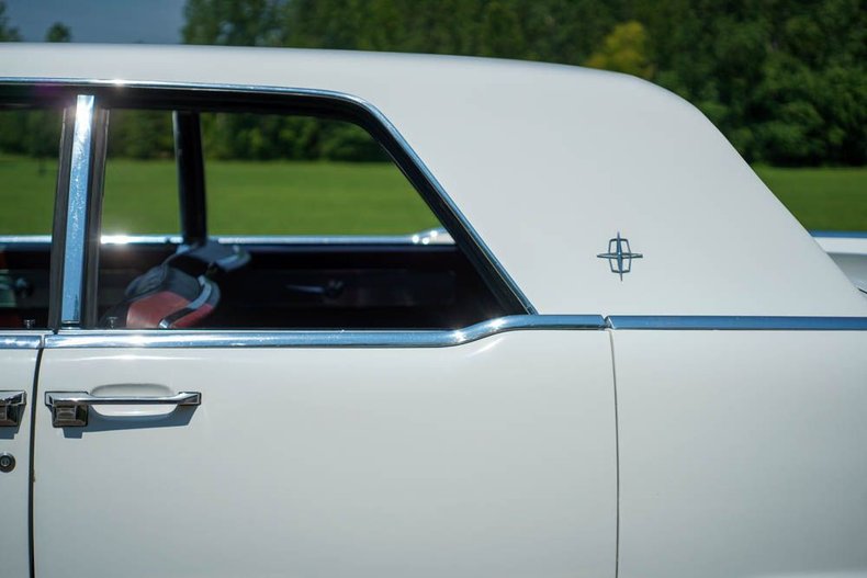 1962 Lincoln Continental | Motoexotica Classic Cars