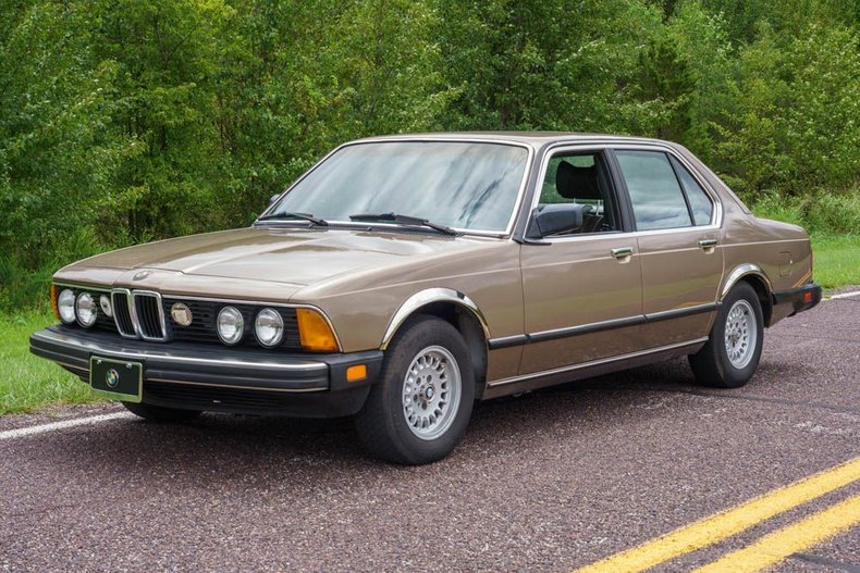 1984 BMW 733I 36