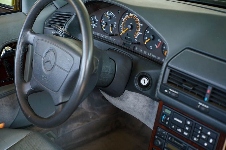 1995 Mercedes-Benz SL Class 131