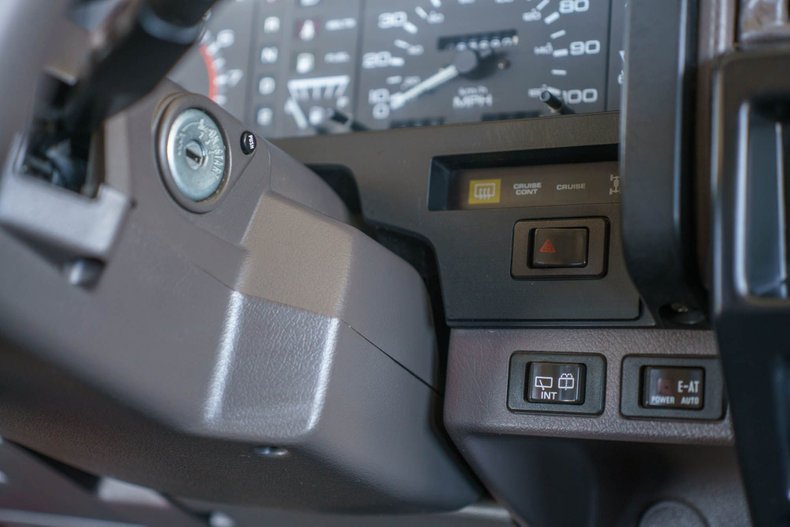 1991 Nissan Pathfinder 111