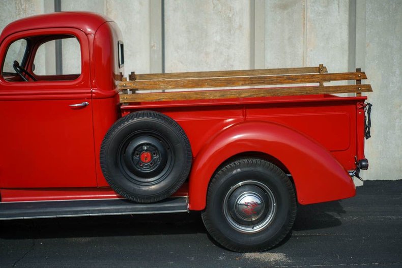 1947 Ford F1 35