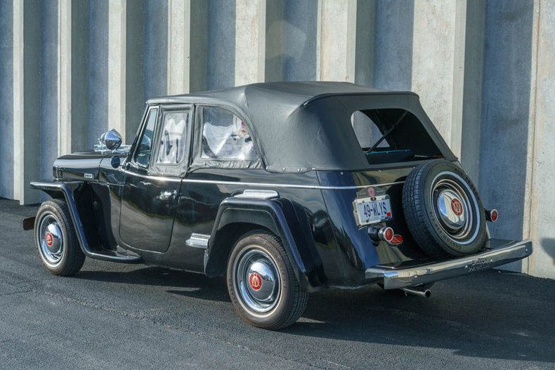 1950 Willys-Overland Jeepster 39