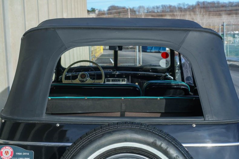 1950 Willys-Overland Jeepster 38