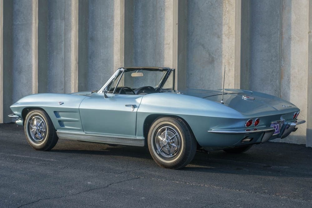 C00447 | 1963 Chevrolet Corvette | Motoexotica Classic Cars